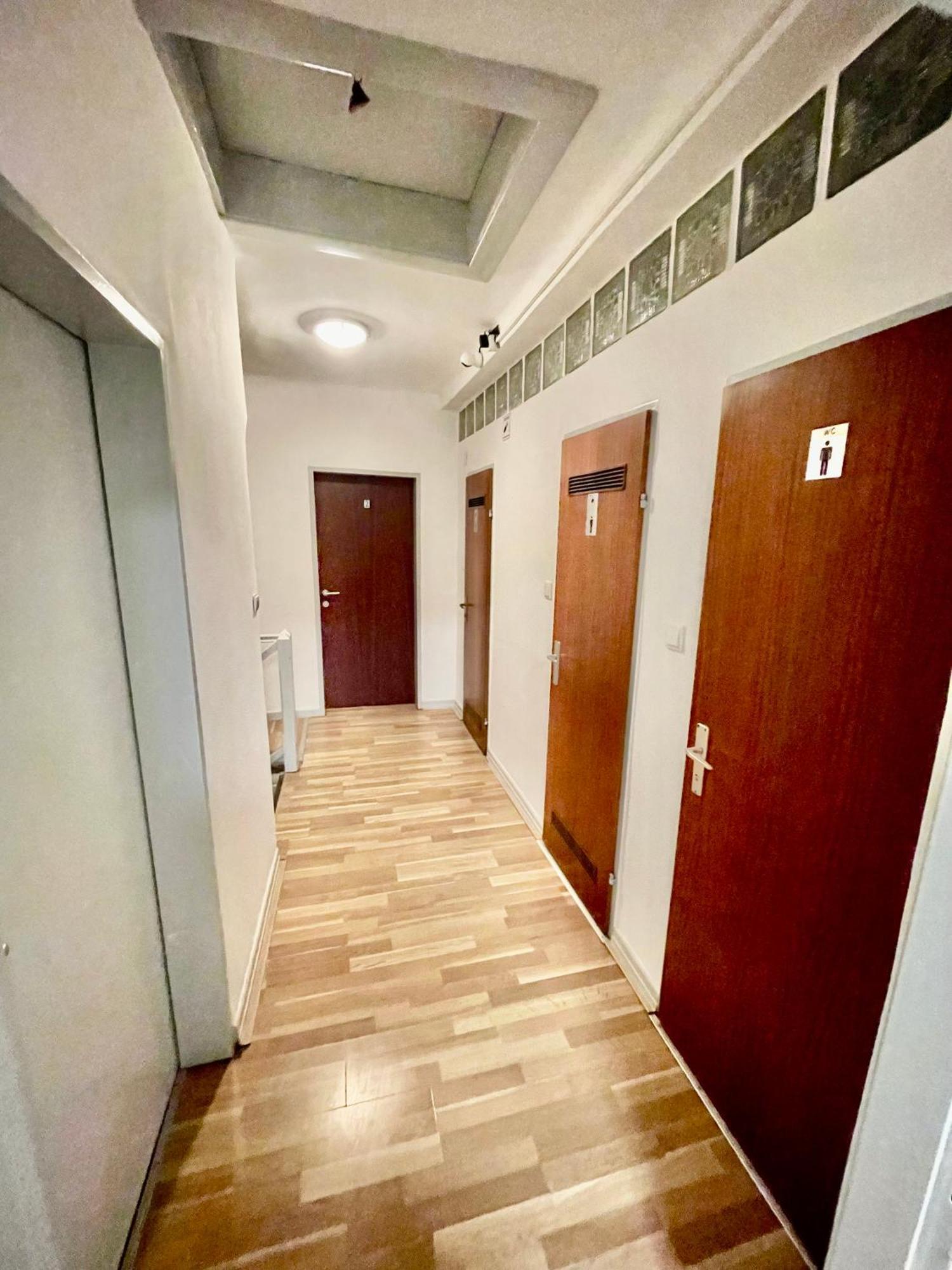 Adelin Vienna Hostel Luaran gambar